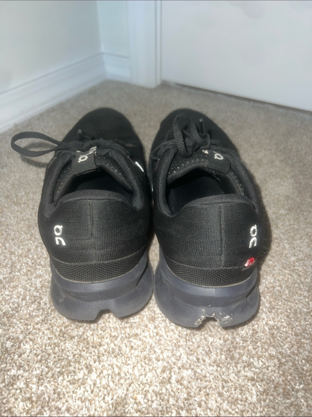 On Running Black Cloudswift Sneakers - Picture 4 of 5
